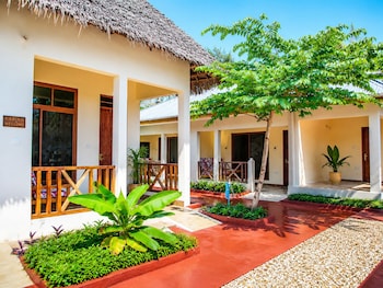 Tumaini Bungalows,,4 star