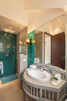 camelia by da alohas luxe 2 bhk suite