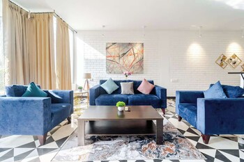 camelia by da alohas luxe 2 bhk suite
