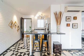 camelia by da alohas luxe 2 bhk suite