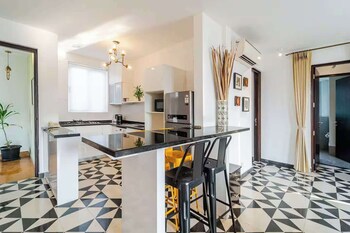 camelia by da alohas luxe 2 bhk suite