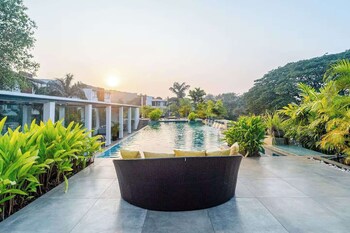 camelia by da alohas luxe 2 bhk suite