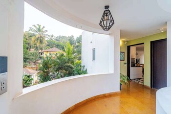 camelia by da alohas luxe 2 bhk suite