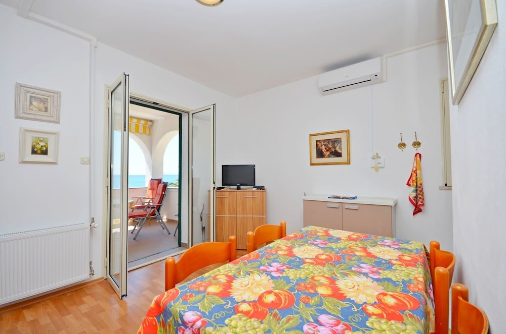 apartments daniela della