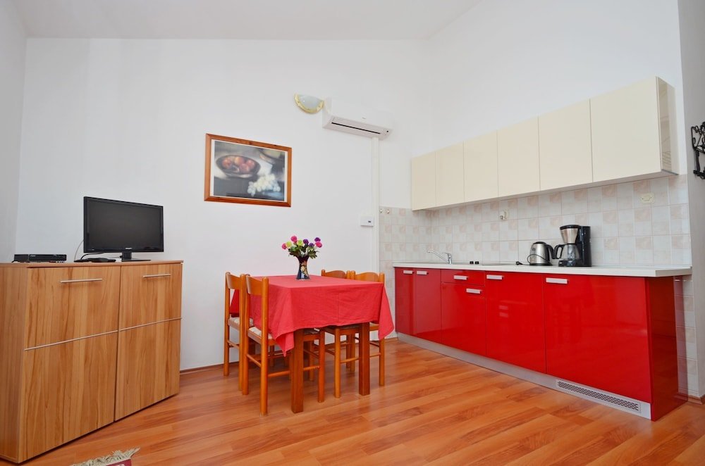 apartments daniela della