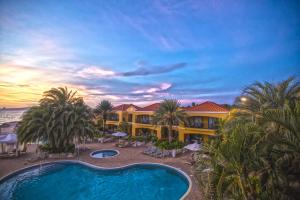 the royal sea aquarium resort