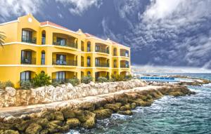 the royal sea aquarium resort