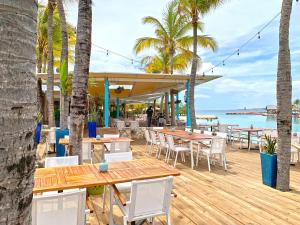 the royal sea aquarium resort