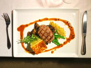 the royal sea aquarium resort