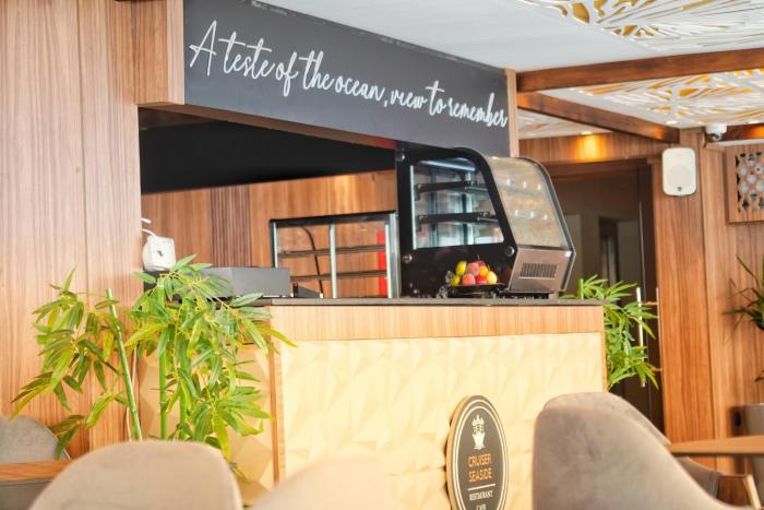 cruiser mogador hospitality