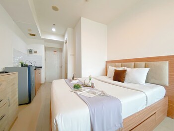 studio apartment direct access to mall at grand kamala lagoon