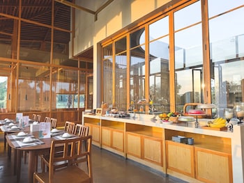 Thammachatphan Farm,,2 star