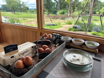 thammachatphan farm