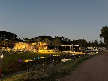 thammachatphan farm