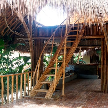 la colonial resort