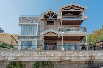 elivaas prive the royce daisy ultra luxe 4 bhk villa