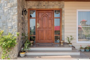 elivaas prive the royce daisy ultra luxe 4 bhk villa