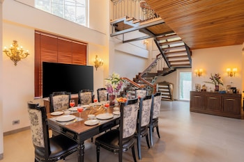 elivaas prive the royce daisy ultra luxe 4 bhk villa