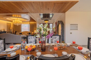 elivaas prive the royce daisy ultra luxe 4 bhk villa