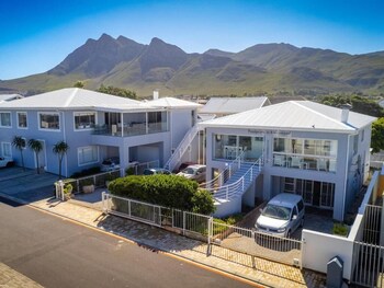 footprints in kleinmond