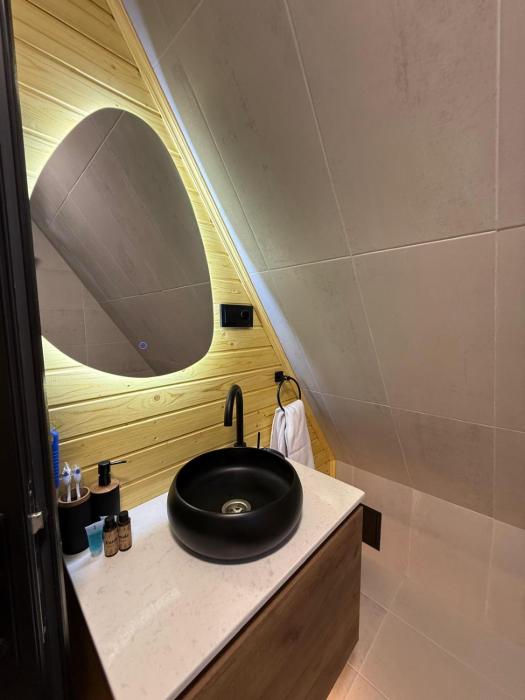 mestia pov luxury cabins