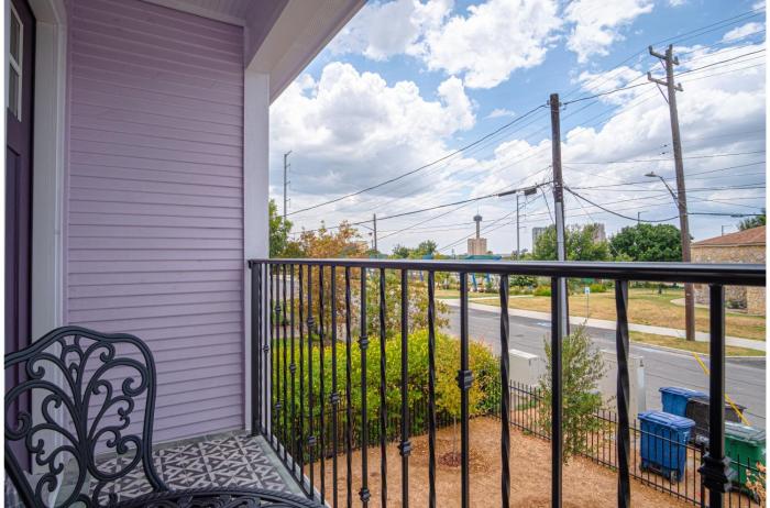 stylish stay with unforgettable downtown views