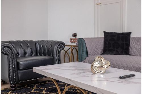 stylish stay with unforgettable downtown views