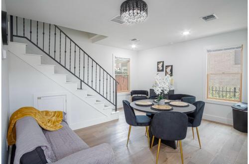 stylish stay with unforgettable downtown views