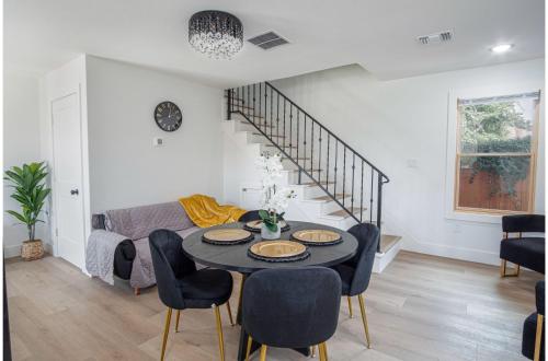 stylish stay with unforgettable downtown views