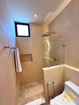 peregrina tulum 302c 1br condo