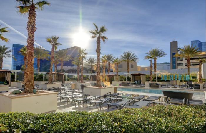 suite hub lv at signature sphere view