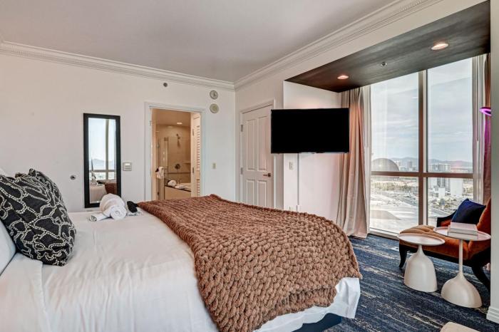 suite hub lv at signature sphere view