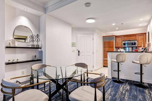 suite hub lv at signature sphere view
