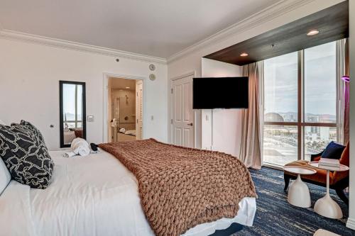 suite hub lv at signature sphere view