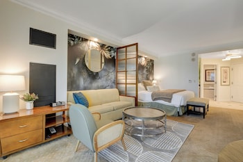 blu cashmere suite