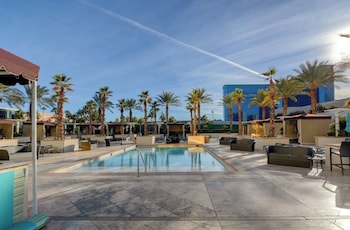 blu cashmere suite
