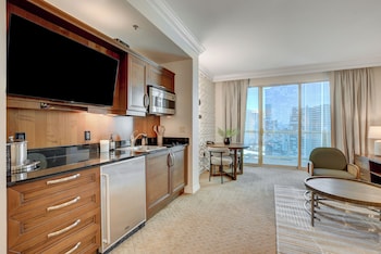 blu cashmere suite