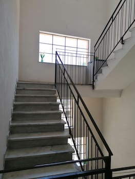 dellova 98 rooms