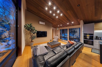 chalet opus