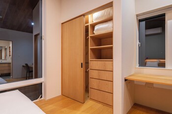 chalet opus