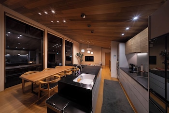 Chalet Opus,,4 star