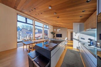 Chalet Opus,,4 star