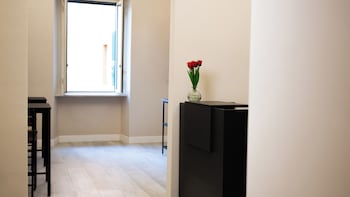suites 215 colosseum guesthouse