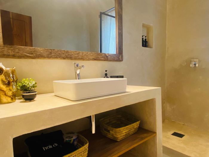 luxury lions villas zanzibar with private cookandinfinity pools