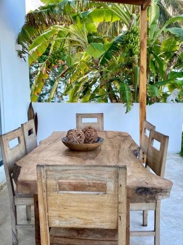 luxury lions villas zanzibar with private cookandinfinity pools