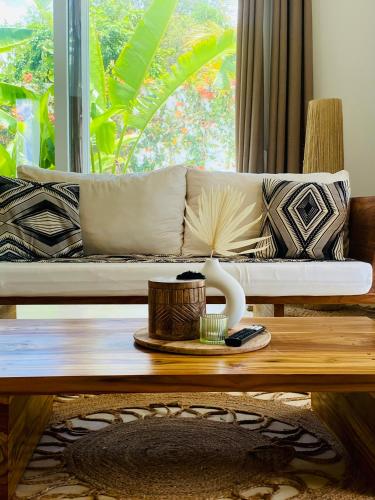 luxury lions villas zanzibar with private cookandinfinity pools