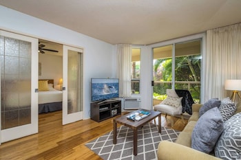 signature residences at maui banyan