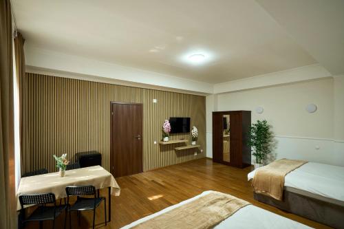 Therme Airport Resort,,3 star
