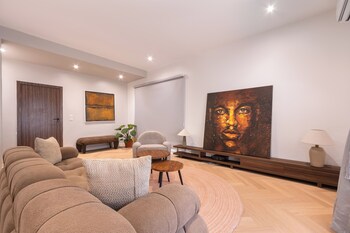 Metropolis Lekki,,5 star
