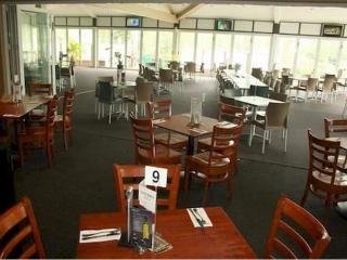 Canungra Hotel,Brisbane>>Bonogin,2.5 star